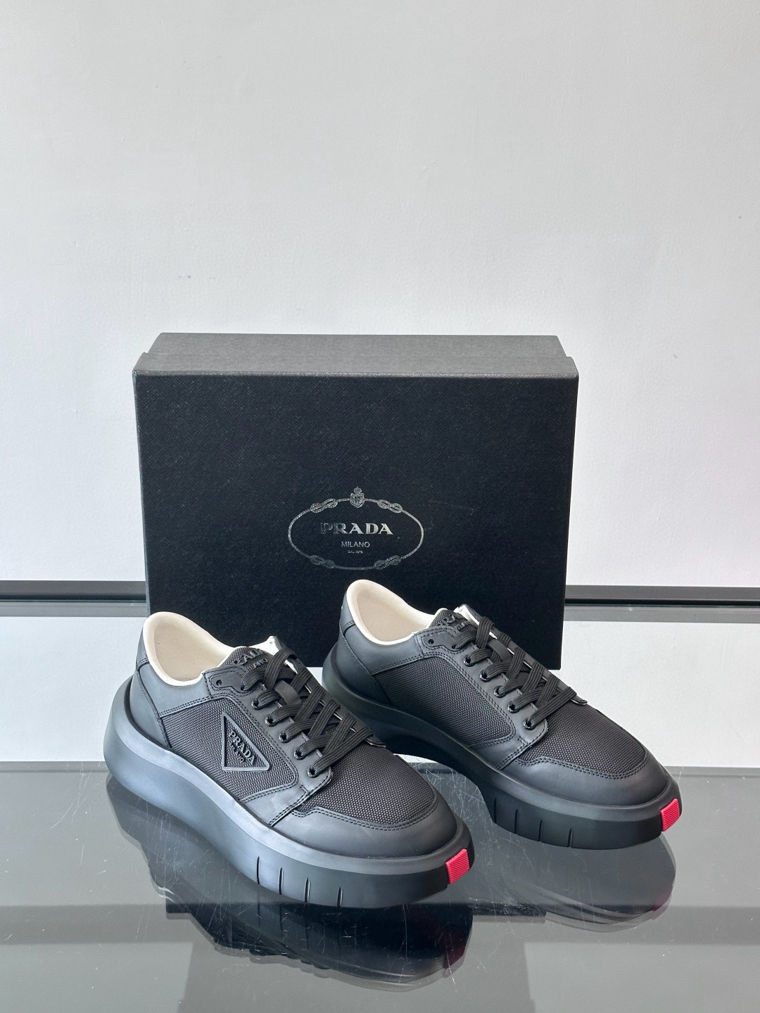 프라다 Prada PRAX 1스니커즈
