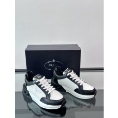 프라다 Prada 스니커즈