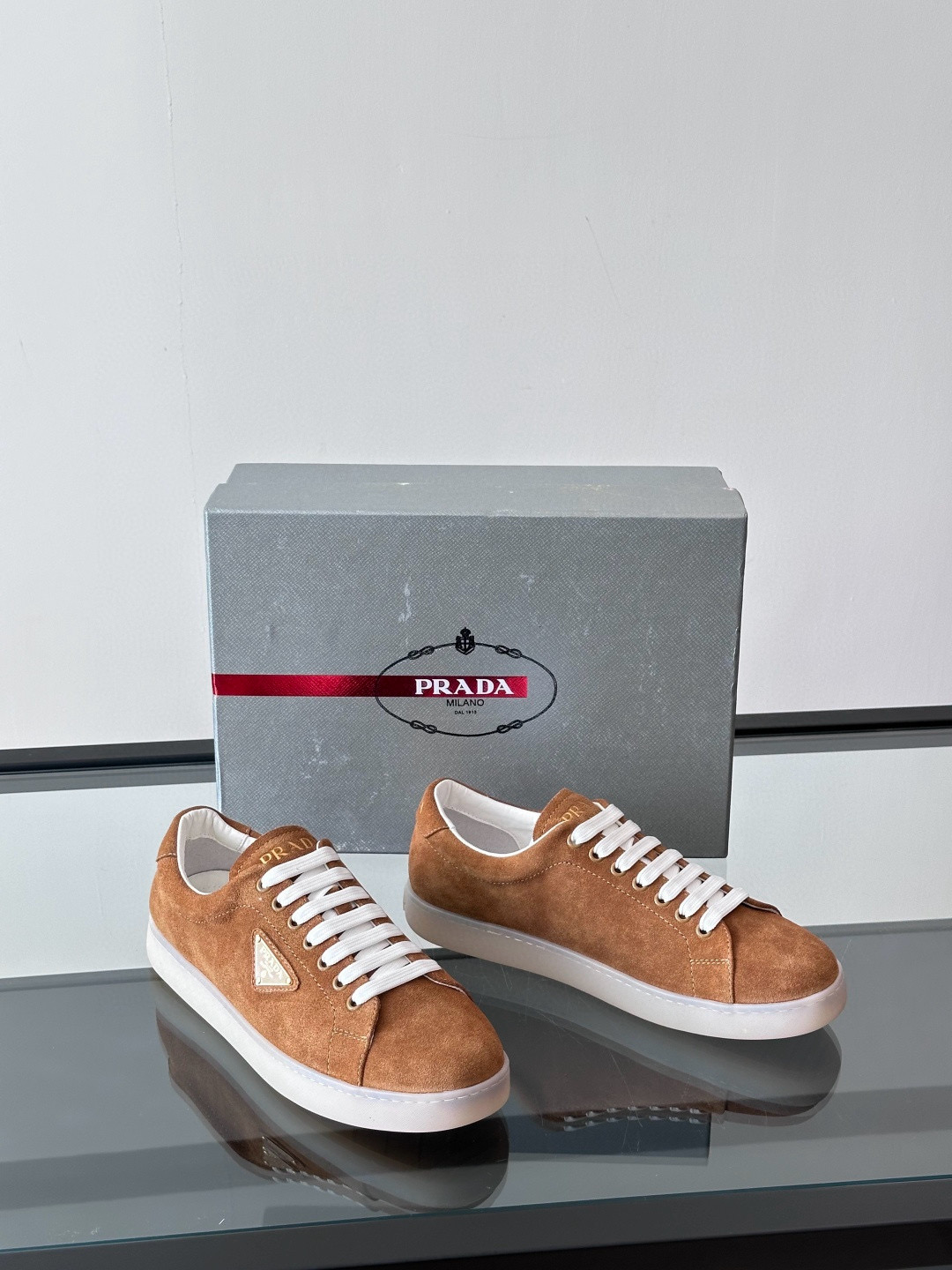 프라다 Prada 스니커즈