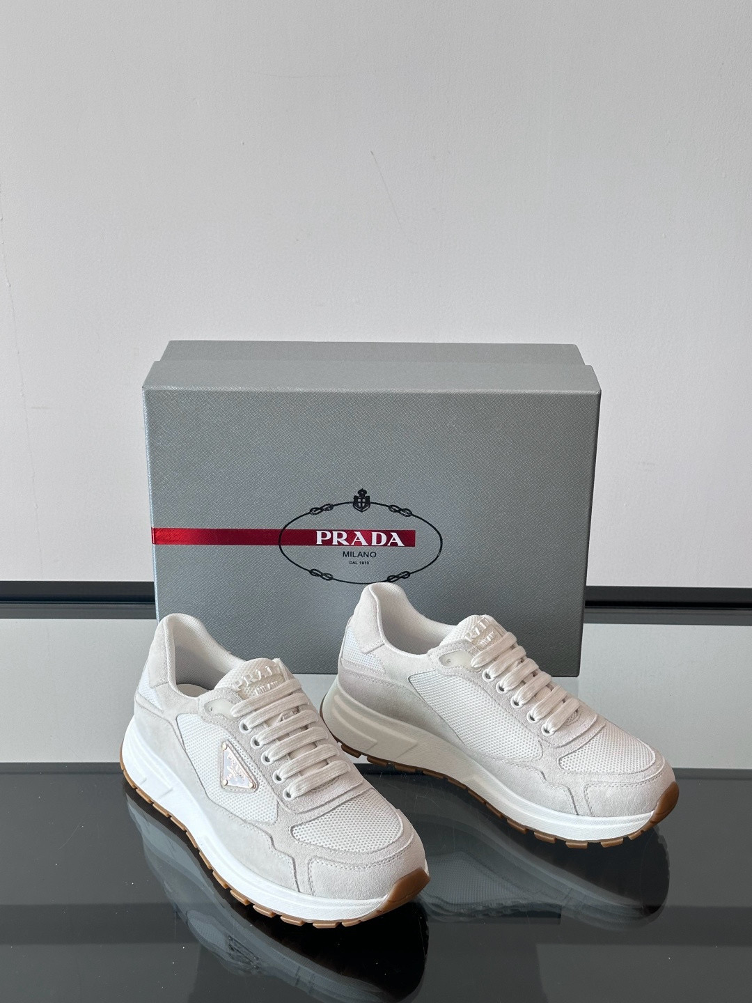 프라다 Prada 스니커즈