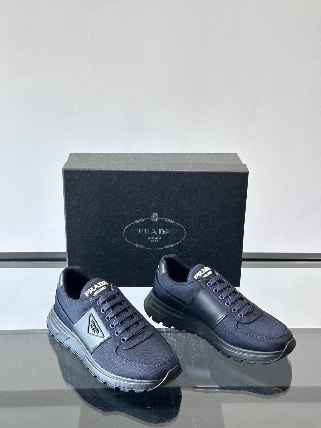 프라다 Prada 스니커즈