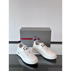 프라다 Prada 스니커즈