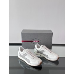 프라다 Prada 스니커즈 White