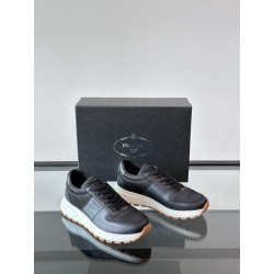 프라다 Prada 스니커즈 Black