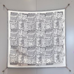 루이비통 Louis Vuitton 스커프 90×90cm