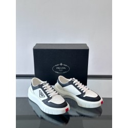프라다 Prada 스니커즈