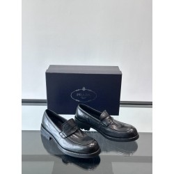프라다 Prada 로퍼