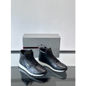 프라다 Prada 스니커즈 Black