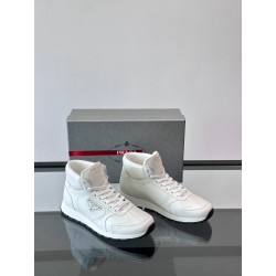 프라다 Prada 스니커즈 White