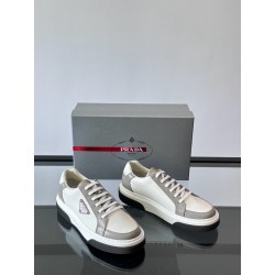 프라다 Prada 스니커즈