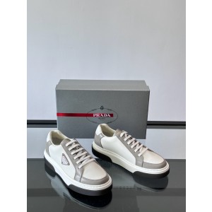 프라다 Prada 스니커즈