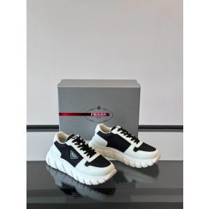 프라다 Prada 스니커즈