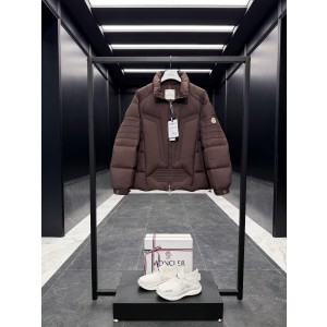 몽클레어 Moncler Matt Black 3144 다운재킷.