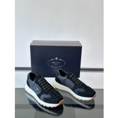 프라다 Prada 스니커즈 Black