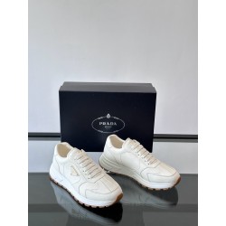 프라다 Prada 스니커즈 White