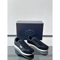 프라다 Prada 스니커즈