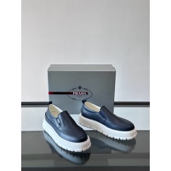 프라다 Prada 스니커즈
