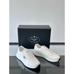프라다 Prada 스니커즈