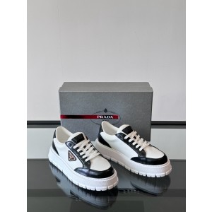 프라다 Prada 스니커즈