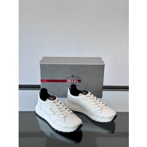 프라다 Prada 스니커즈