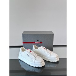 프라다 Prada 스니커즈