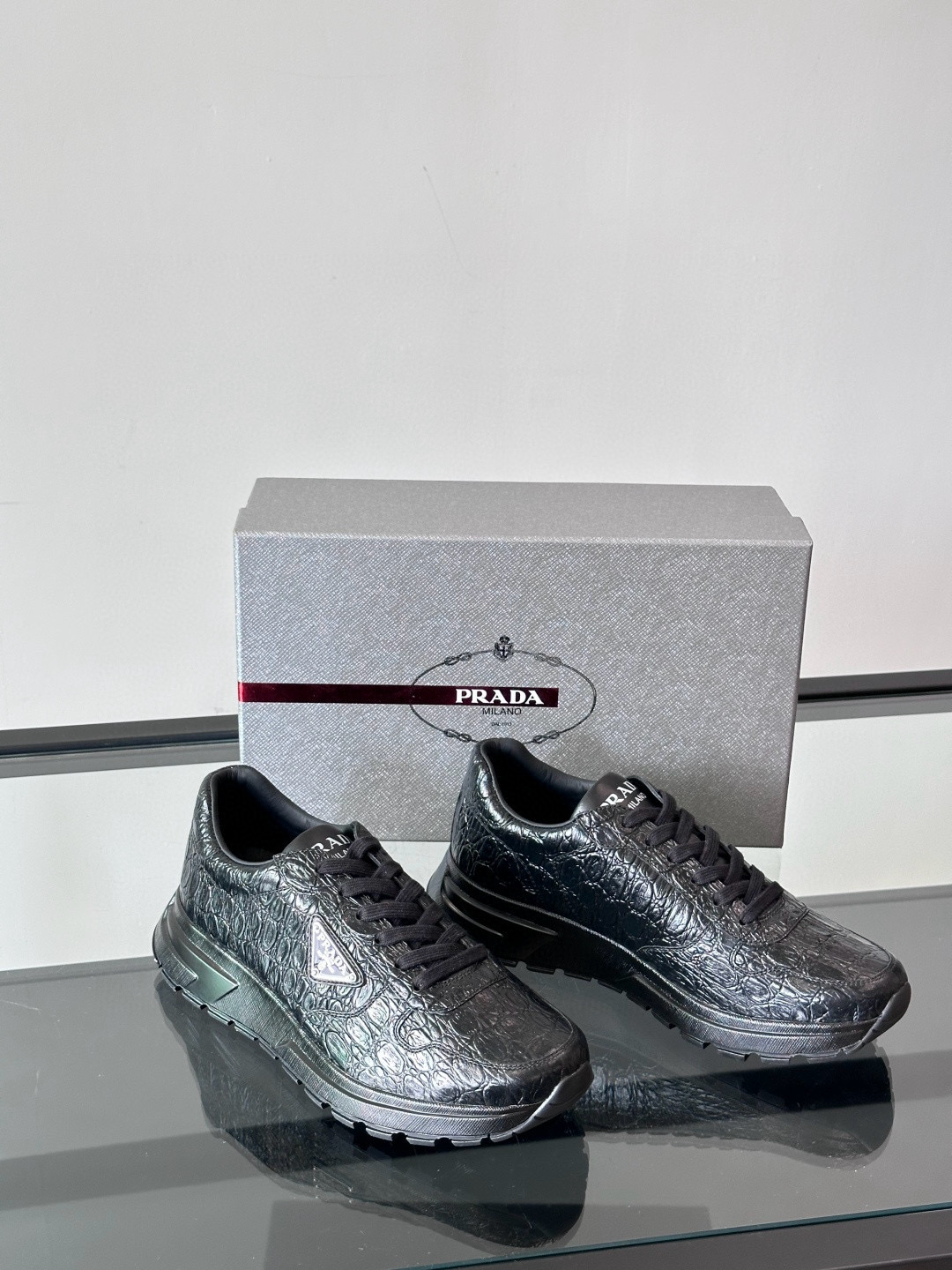 프라다 Prada 스니커즈