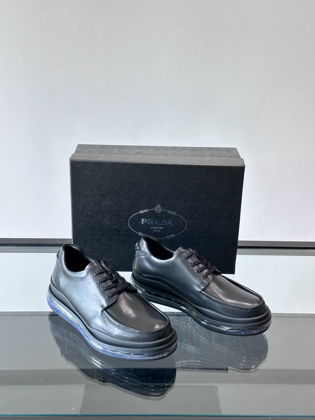 프라다 Prada 스니커즈