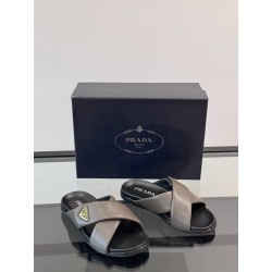 프라다 Prada 슬리퍼