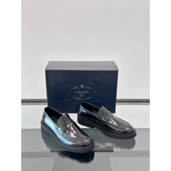 프라다 Prada 로퍼 슈즈