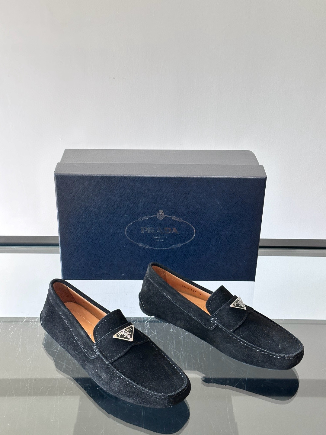 프라다 Prada 로퍼