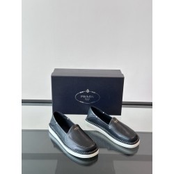 프라다 Prada 로퍼