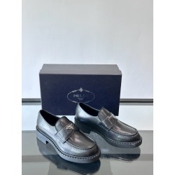 프라다 Prada 로퍼 슈즈