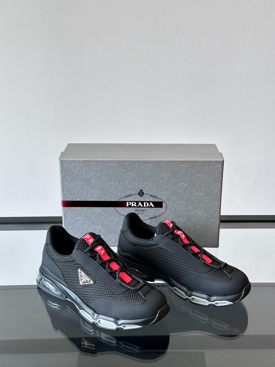 프라다 Prada 스니커즈