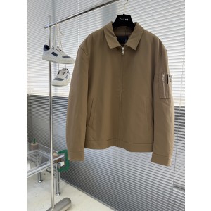 프라다 Prada 다운재킷。