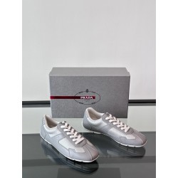 프라다 Prada 스니커즈