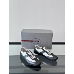 프라다 Prada 스니커즈