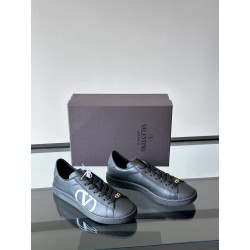 발렌티노 Valentino Garavani Royco 스니커즈 Black
