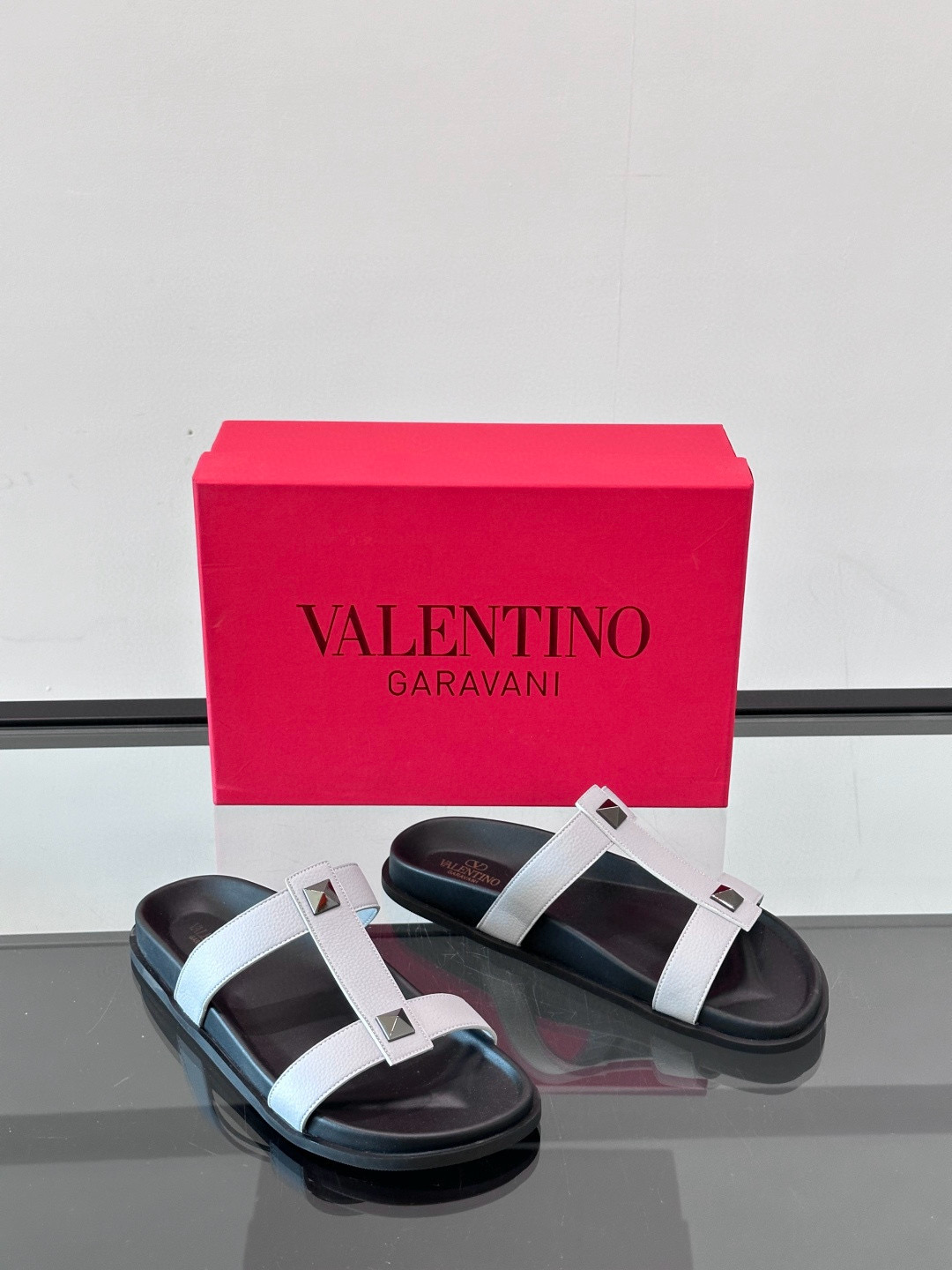 발렌티노 Valentino 슬리퍼