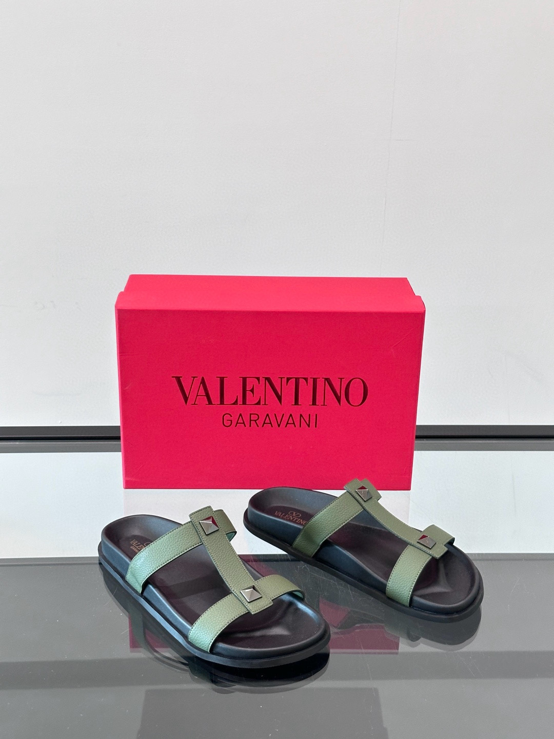 발렌티노 Valentino 슬리퍼