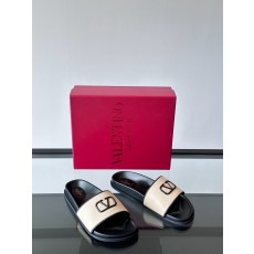 발렌티노 Valentino 슬리퍼