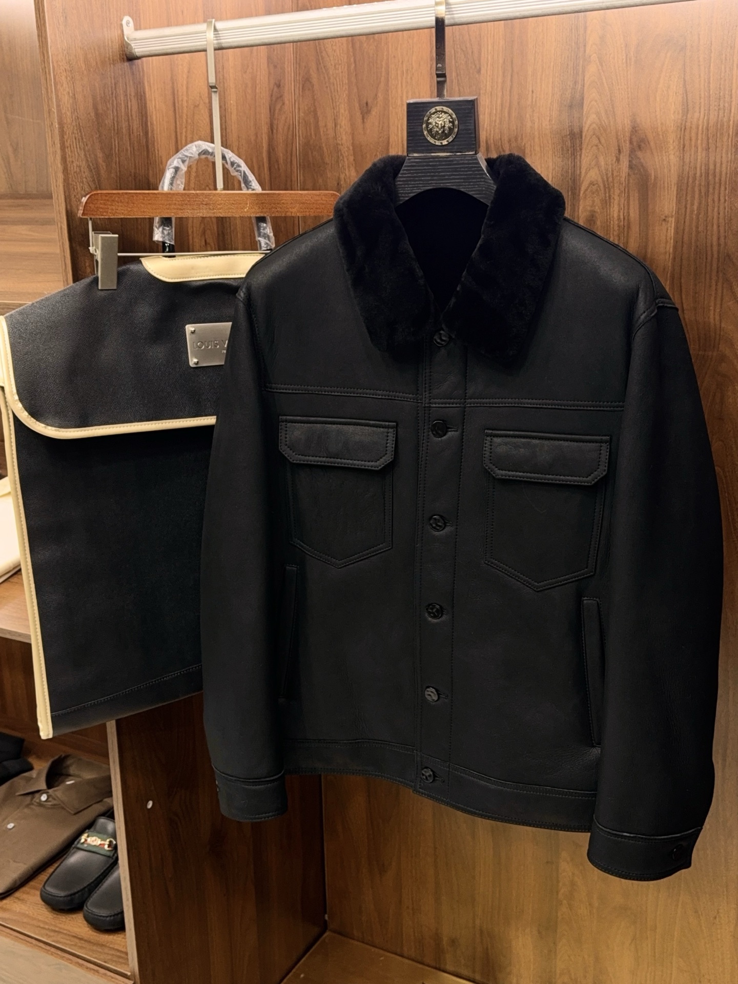 루이비통 Louis Vuitton 레더자켓