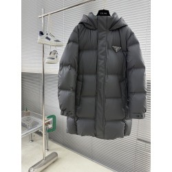프라다 Prada 롱 다운재킷。