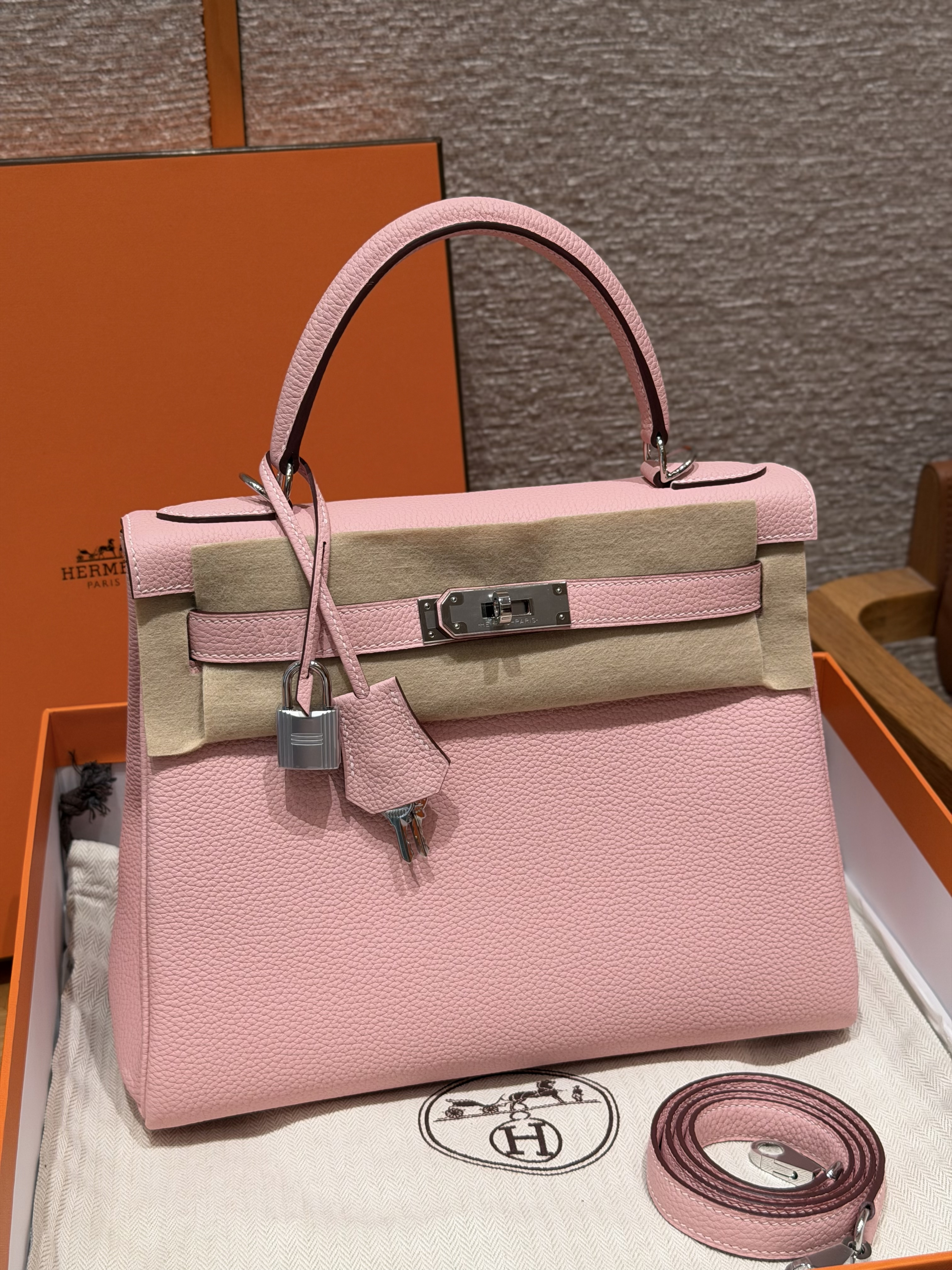 에르메스 Hermes Kelly 28cm Togo 3Q Rose Sakura/silver