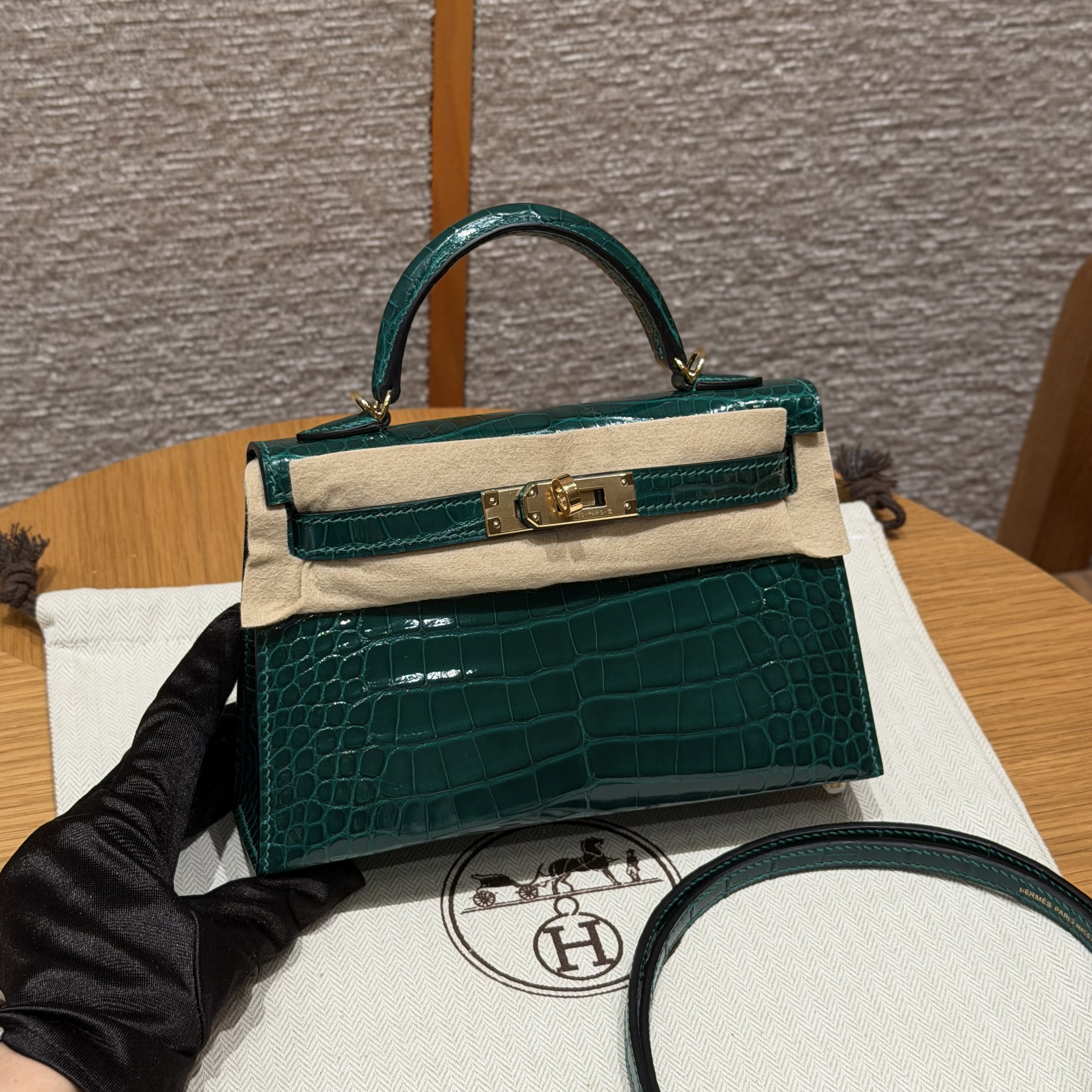 에르메스 Hermes Mini Kelly 19cm Bright faced Alligator 6Q Vert Emeraude/gold