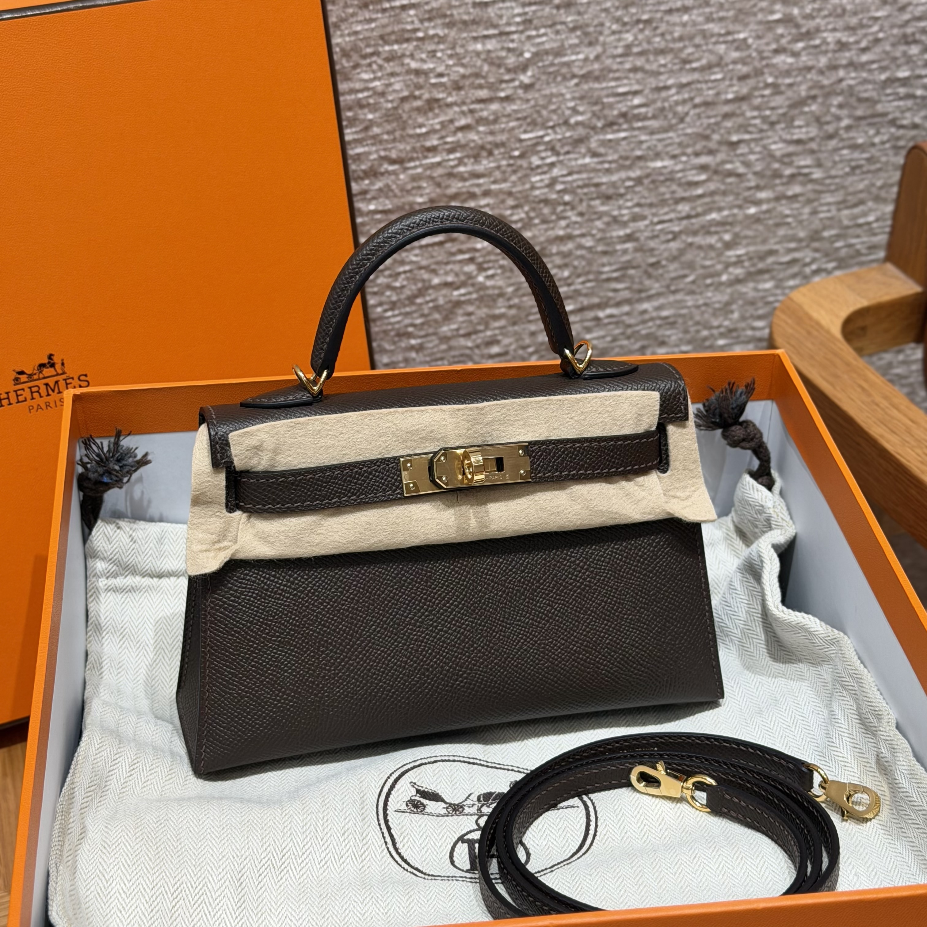 에르메스 Hermes Mini Kelly 19cm Epsom 47 Chocolate/gold