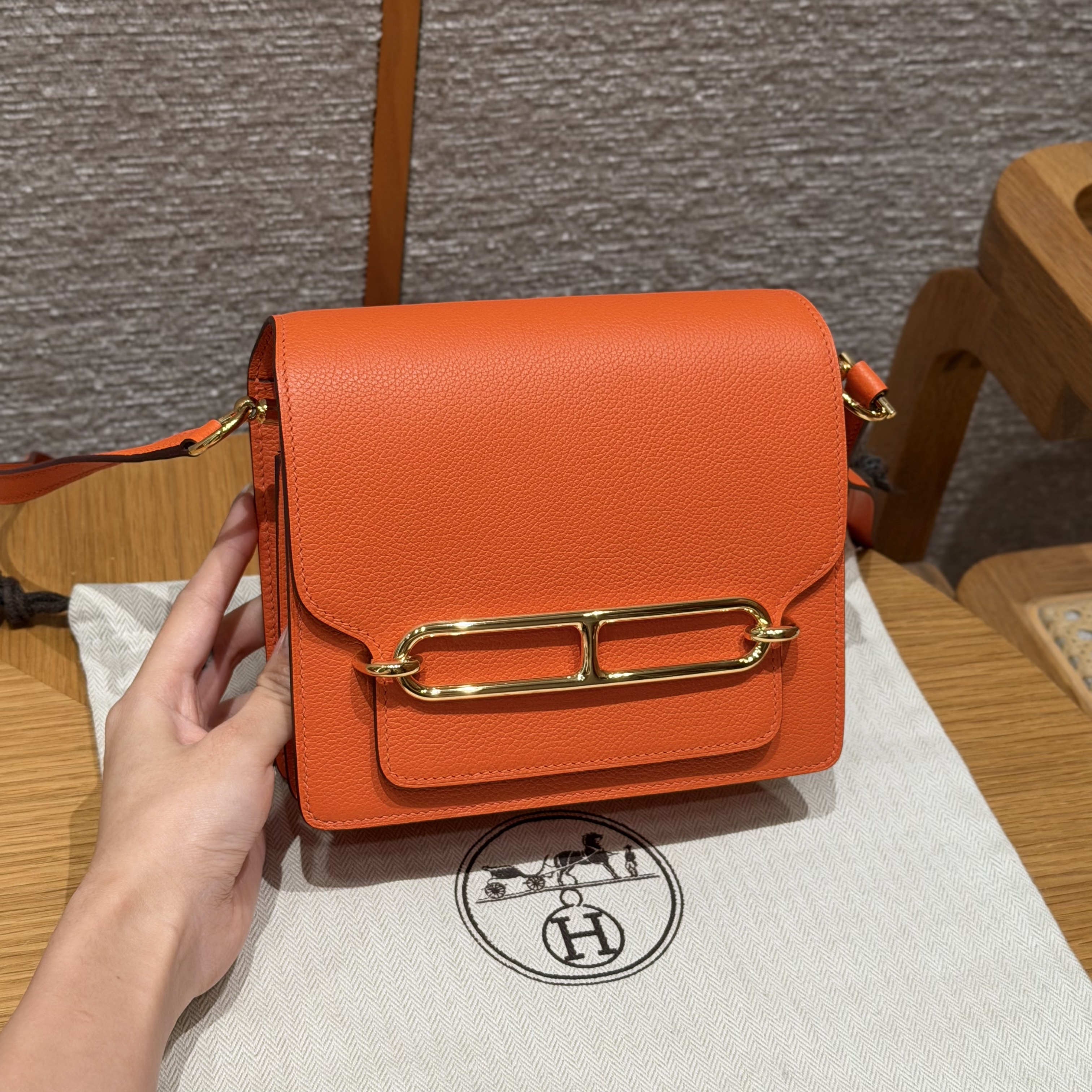 에르메스 Hermes Roulis 18cm Evercolor 93 Orange/gold