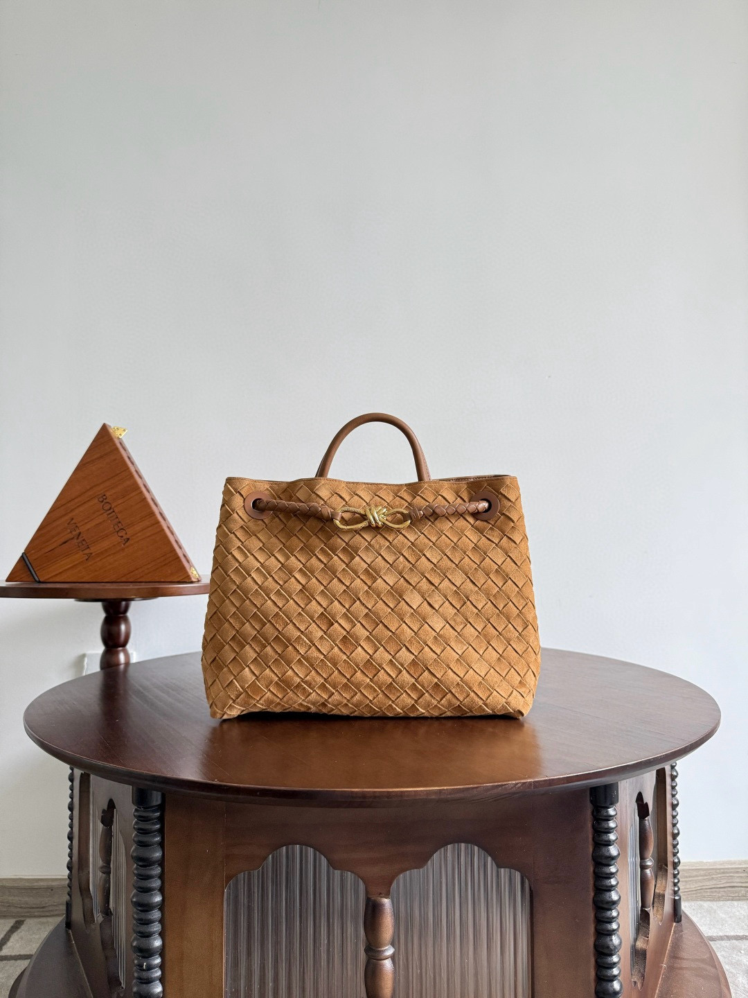 보테가 베네타 Bottega Veneta 743572 Andiamo 32cm