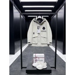 몽클레어 Moncler Pharrell Williams3388 다운재킷