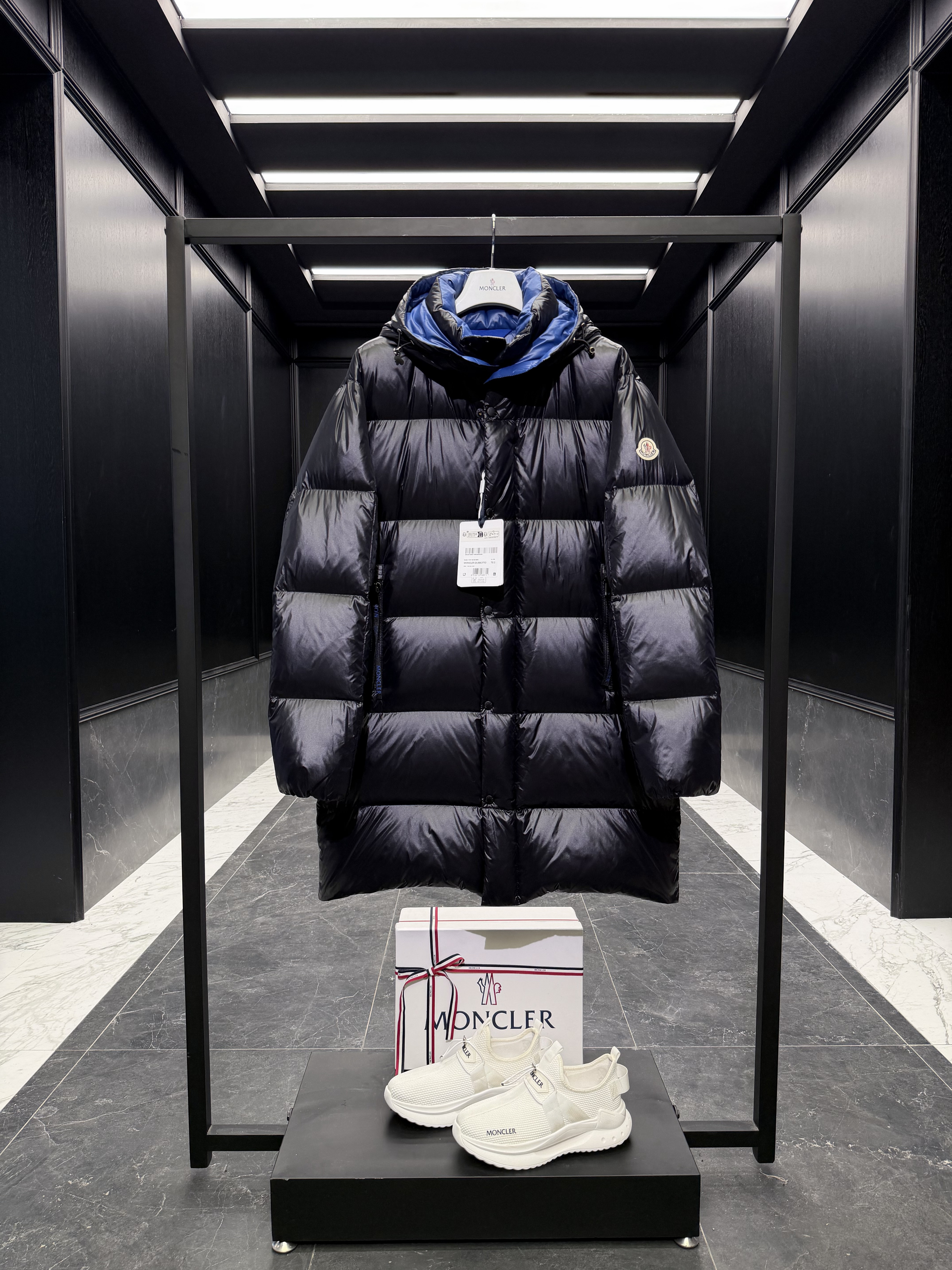 몽클레어 Moncler matt3266  롱 다운재킷.