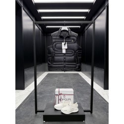 몽클레어 Moncler Emeishan  다운 베스트 조끼